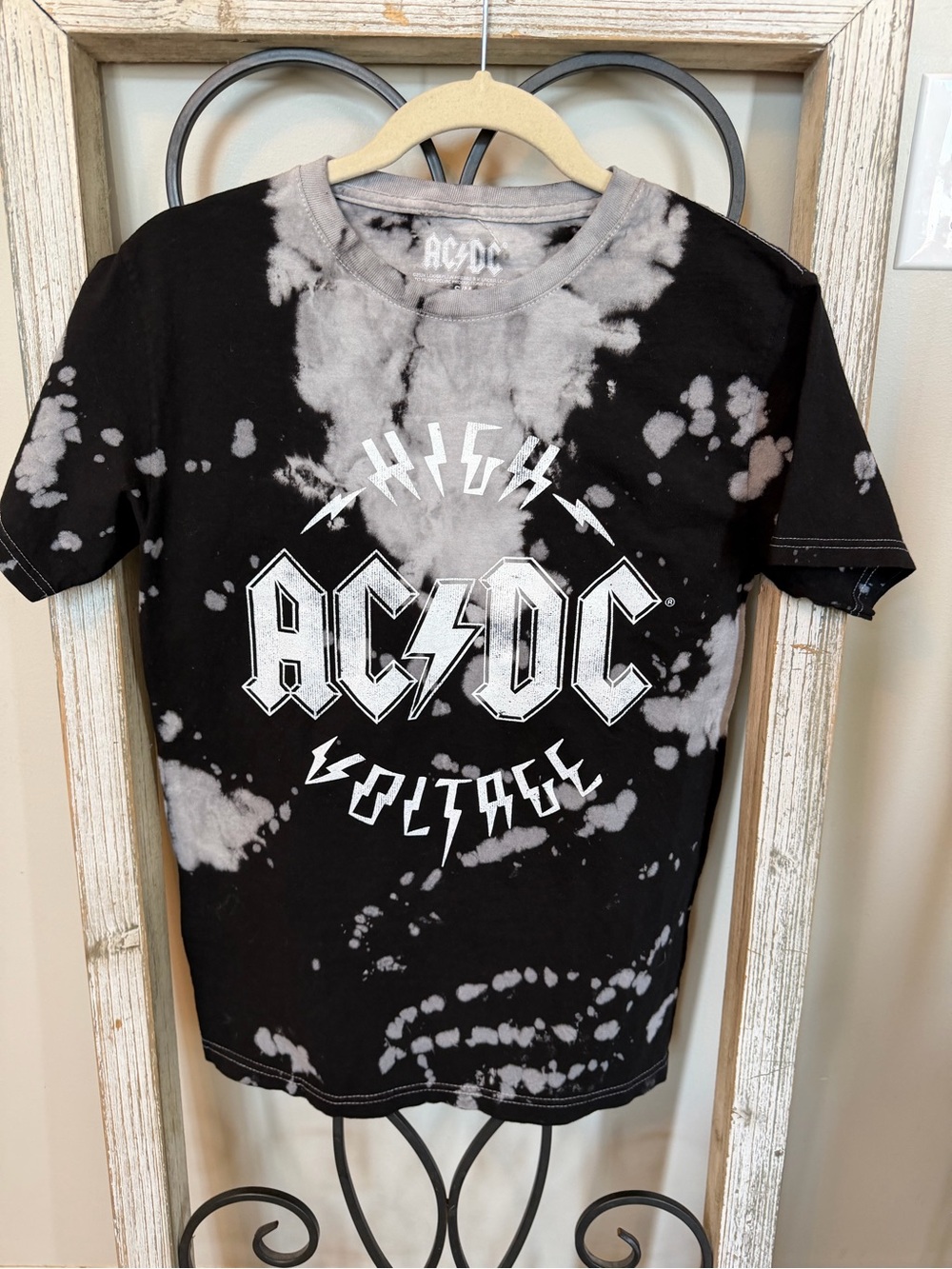 AC/DC‎ High Voltage Bleach Acid Wash Black Band T Shirt S/M Rock Music Tee